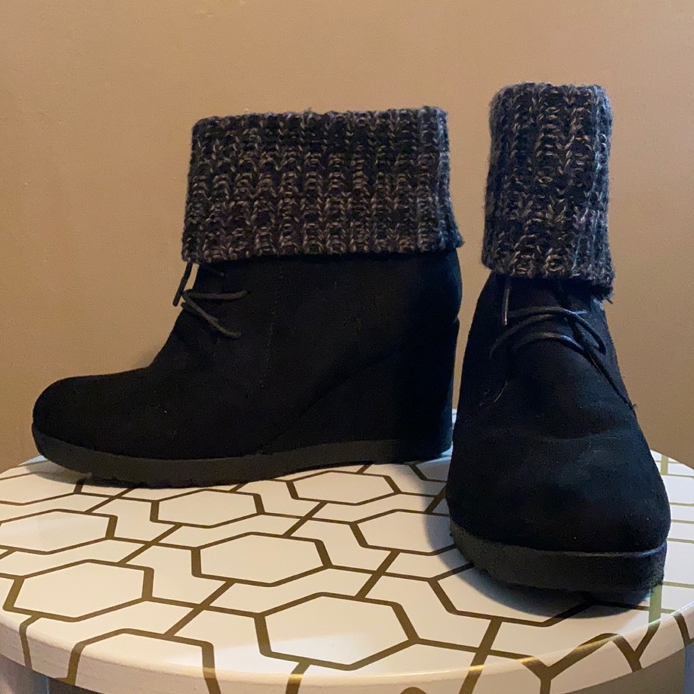 Celebrity Pink Dakota Wedge Bootie